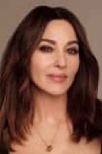 Monica Bellucci isCléopâtre