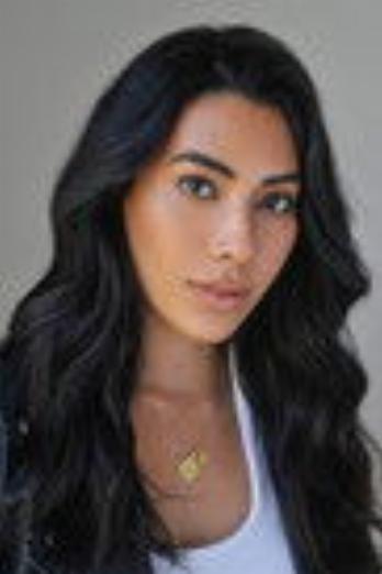 Alcira Carpio isNews Anchor