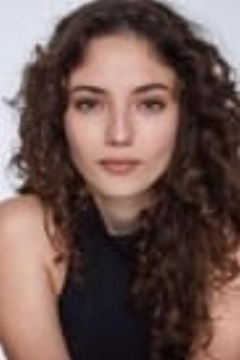 Gabriela Andrada isSofía