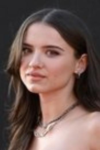 Madeleine McGraw isBonnie (głos)