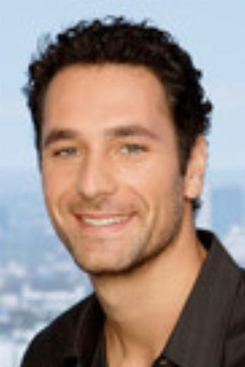 Raoul Bova isDonato