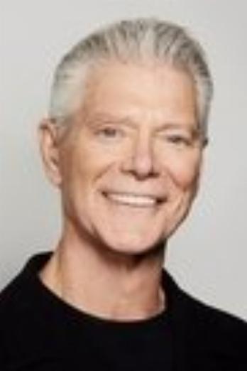 Stephen Lang isColonel Miles Quaritch