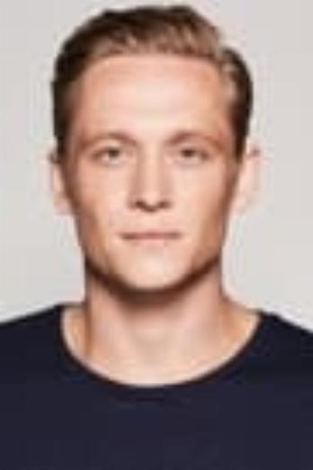 Matthias Schweighöfer isAmbassador Tegmen (głos)