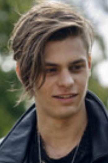 Albert Rudbeck Lindhardt isSebastian