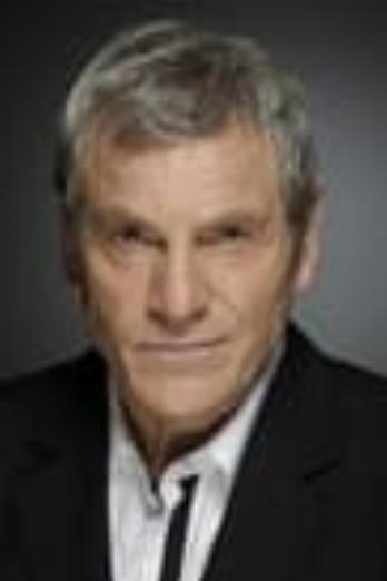 Tchéky Karyo isFouchet