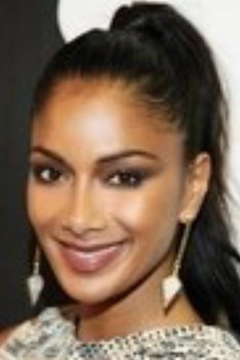 Nicole Scherzinger isSina (głos)