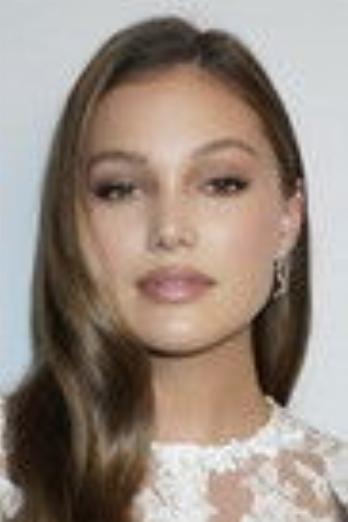 Olivia Holt isPam Miller (1987)