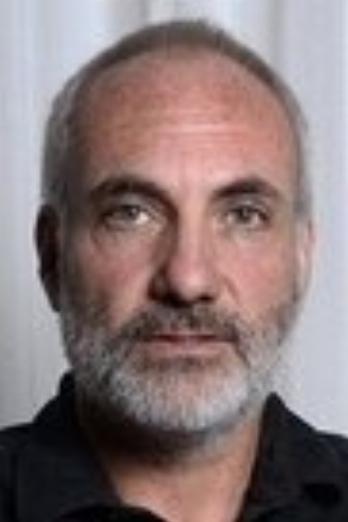Kim Bodnia isHenry Ederle