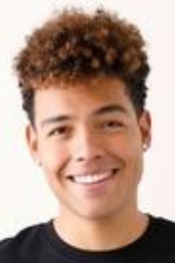 Víctor Varona isLion