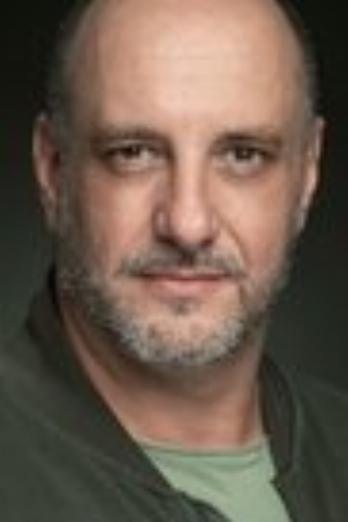 César Díaz Capilla isMaster Lan (głos)