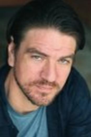 Charles Halford isLex Luthor (głos)