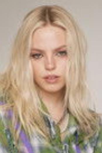 Reneé Rapp isRegina George