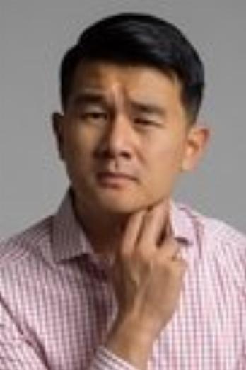 Ronny Chieng isFish (głos)