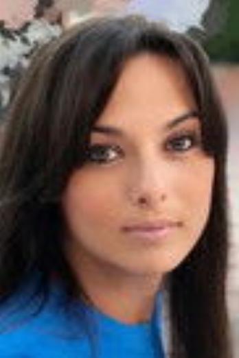 Ana Esther Alborg isNefer (głos)