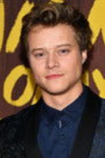 Rudy Pankow isYoung Sam