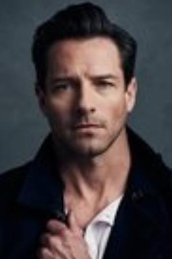 Ian Bohen isPeter Hale