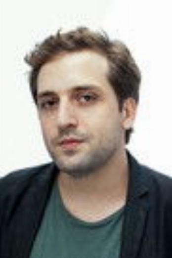 Gregório Duvivier isAlfonso (głos)