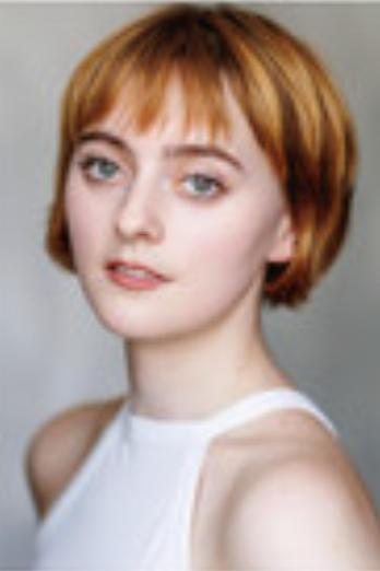 Vivian Gwaspari isHeadphones Girl