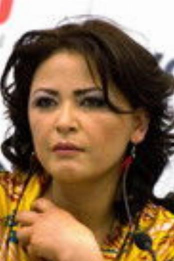 Elpidia Carrillo isRocío Reyes