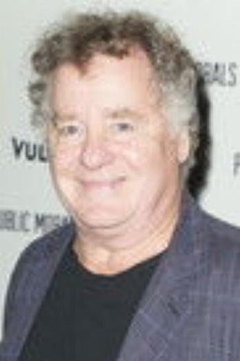 Peter Gerety isEddie Corsetti