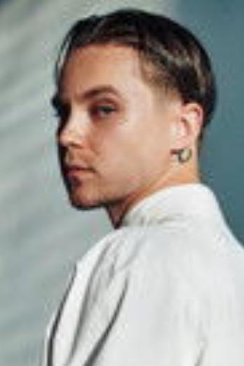 Artem Pyvovarov isLucas (głos)