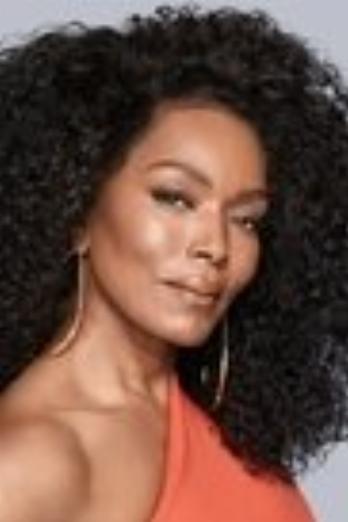 Angela Bassett isRamonda