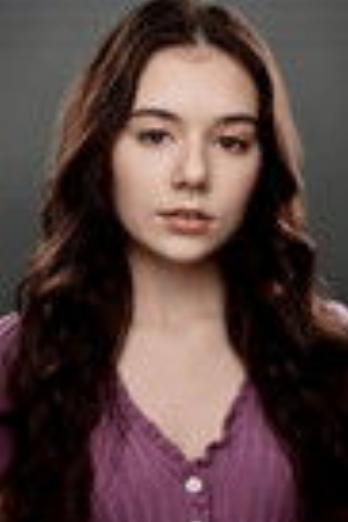 Julia Antonelli isTeen Elaine