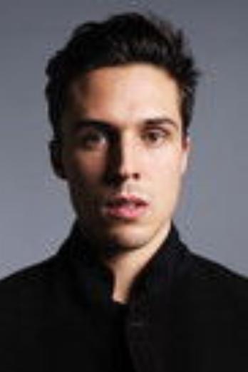 Ziggy Heath isYoung Martin Blake