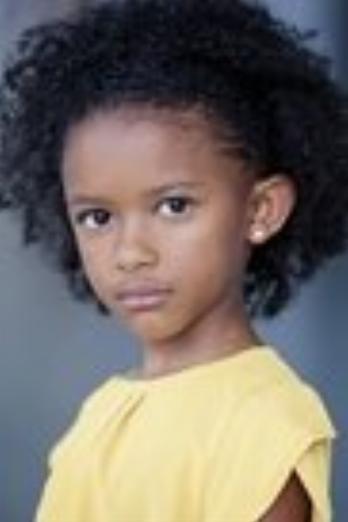 Estella Kahiha isAnnie