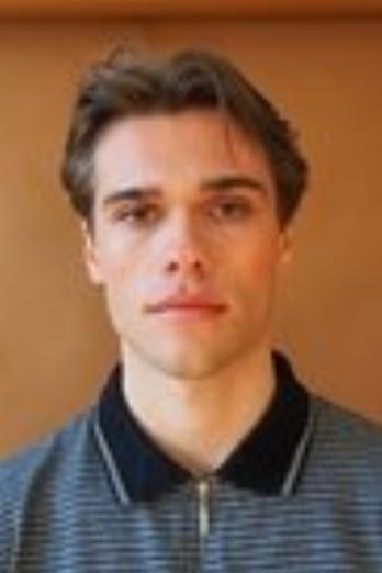 Gard Løkke isChristian Iversen