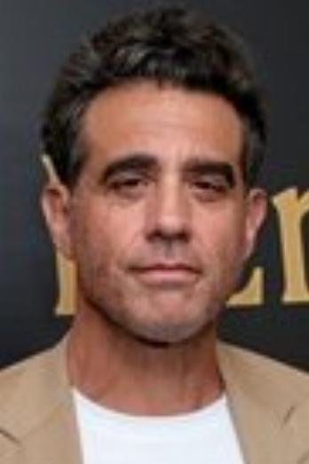 Bobby Cannavale isMax Bernal