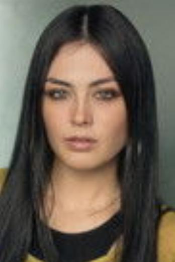 Shayli Reagan isSusie