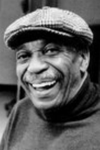 Bill Cobbs isEstes