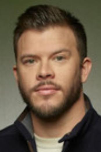 Jimmy Tatro isDixon