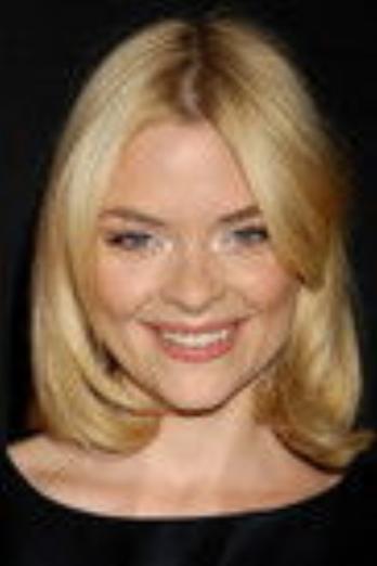 Jaime King isDetective Ellen Ridgway