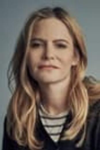 Jennifer Jason Leigh isSusan Kerkovish