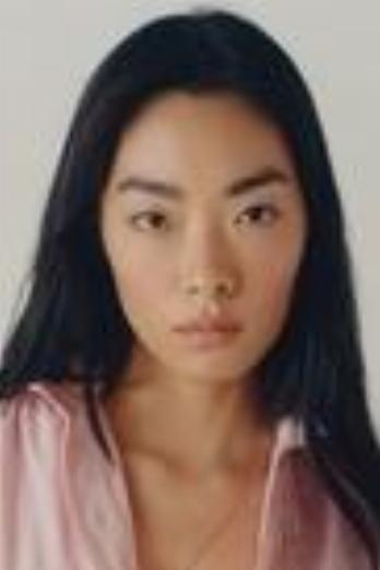 Rina Sawayama isAkira