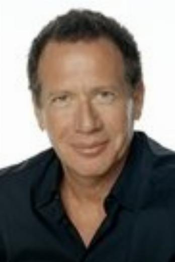 Garry Shandling isSenator Stern