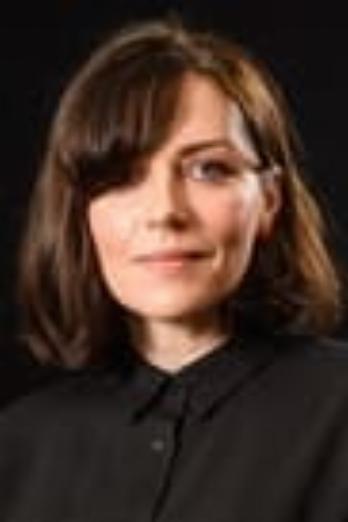 Dagmara Domińczyk isAnn Beaulieu